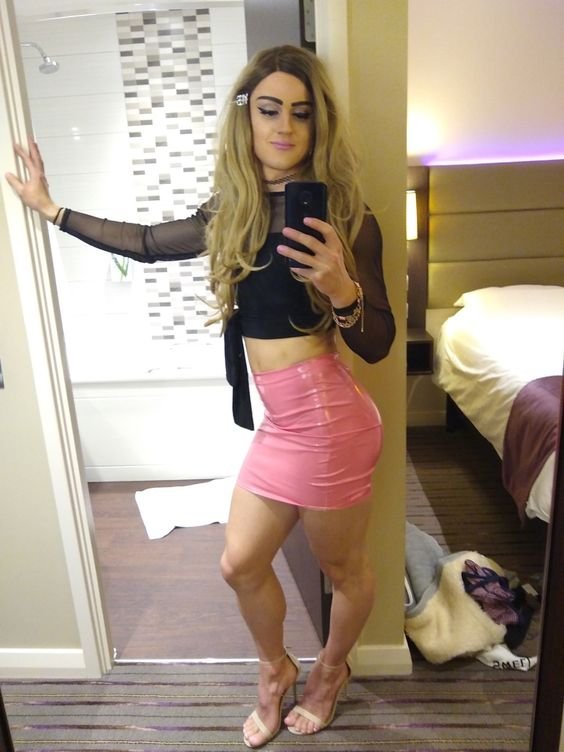 Beautiful Crossdressers Who Look Like Real Women