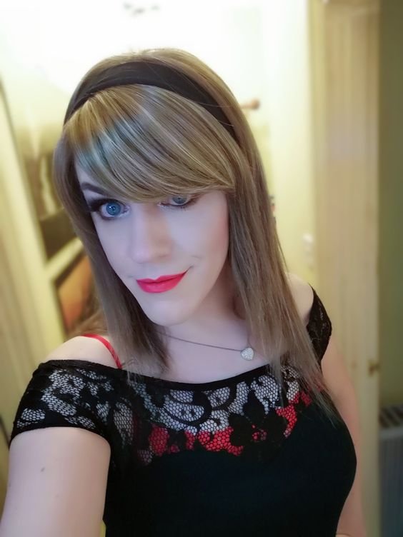 Beautiful Crossdressers Who Look Like Real Women