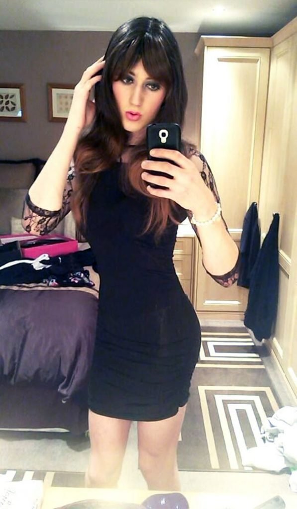 Boys Dressed as Cute Girls Photo Gallery