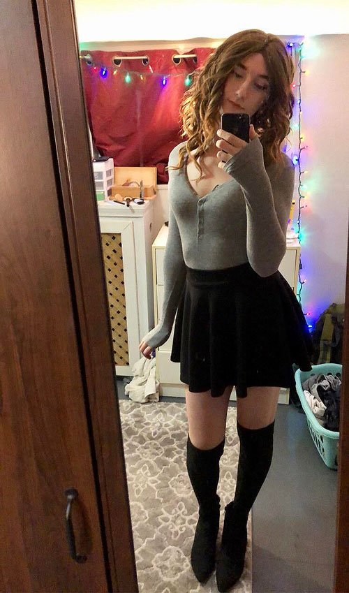 Boys Dressed as Cute Girls Photo Gallery