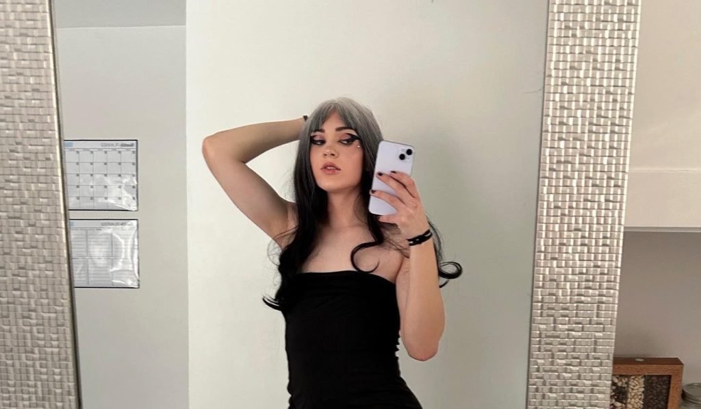 How to Dress Sexy at Any Age: Crossdressing Fashion Tips